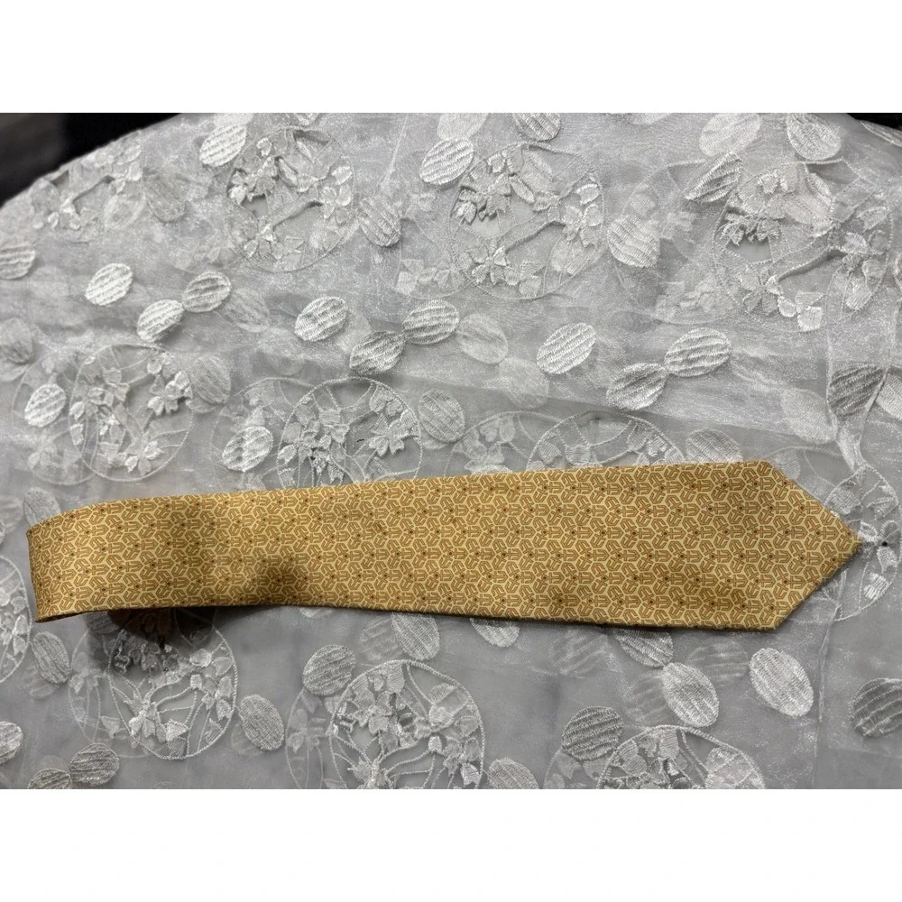 Hermès Paris Men's Silk Geometric Pointed Tie Gold/Beige Logo Accent